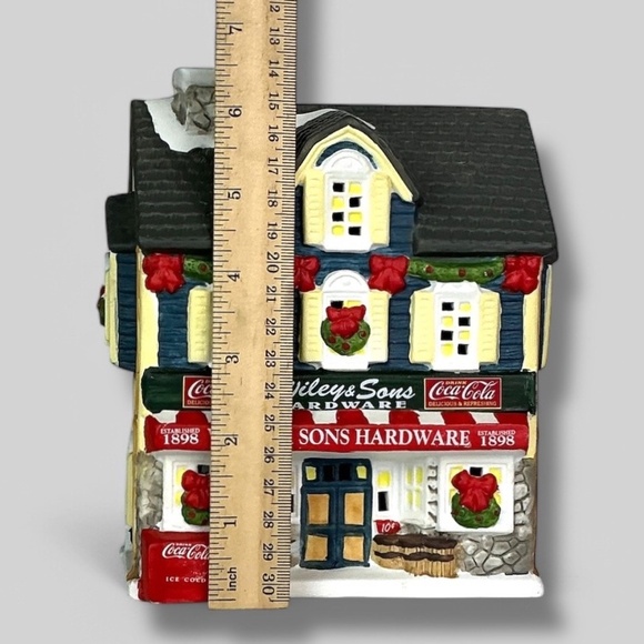 Vintage Coca Cola 1997 Town Square Village House Light Up Wiley Sons Hardware - Picture 15 of 16